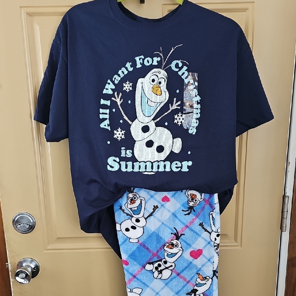 Disney Olaf Woman's Pajama Set, With Pair Of Socks- Navy and Light Blue